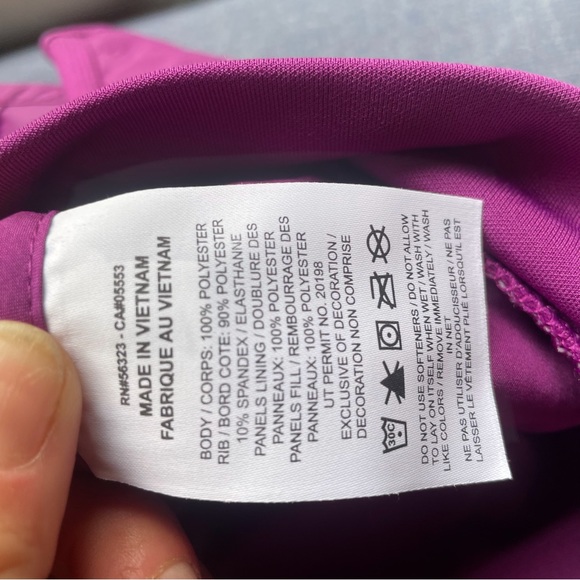 Nike purple fuchsia Therma-Fit Running Vest Medium NWT - Picture 11 of 11